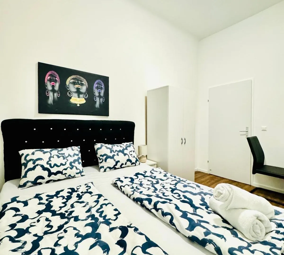 Affordable 5Br Shared Apt, 11 Min To Atzgersdorf Vienna 0*,  Austria