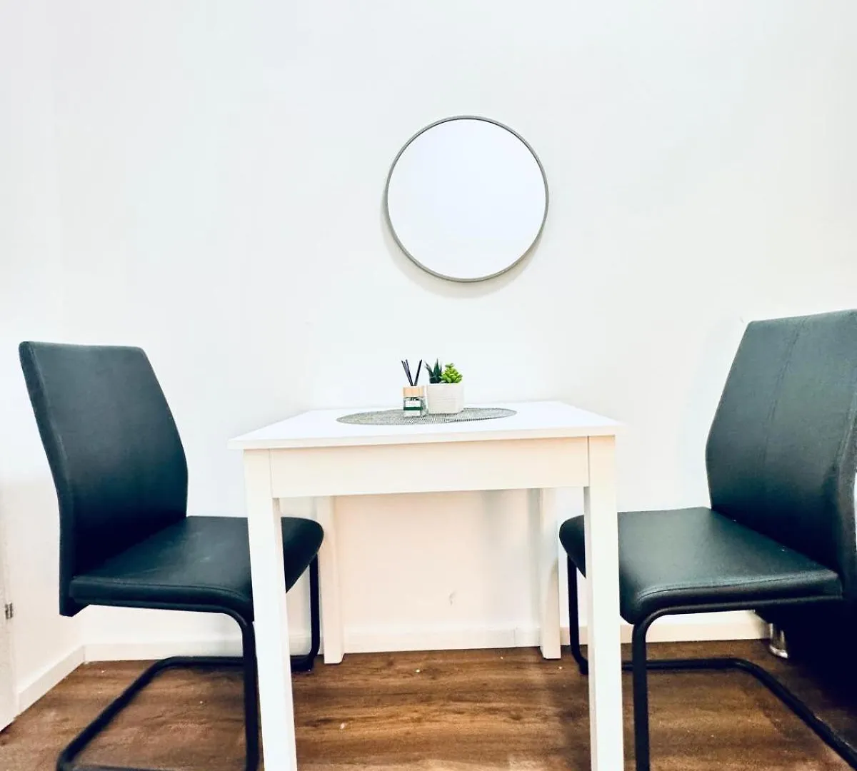 Affordable 5Br Shared Apt, 11 Min To Atzgersdorf Vienna Austria